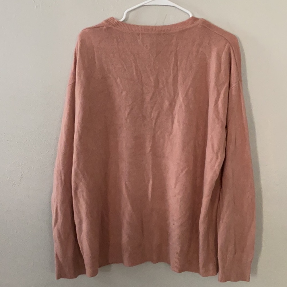 Pink sweater - Picture 2 of 3